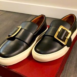 Bally classic buckle loafer in black